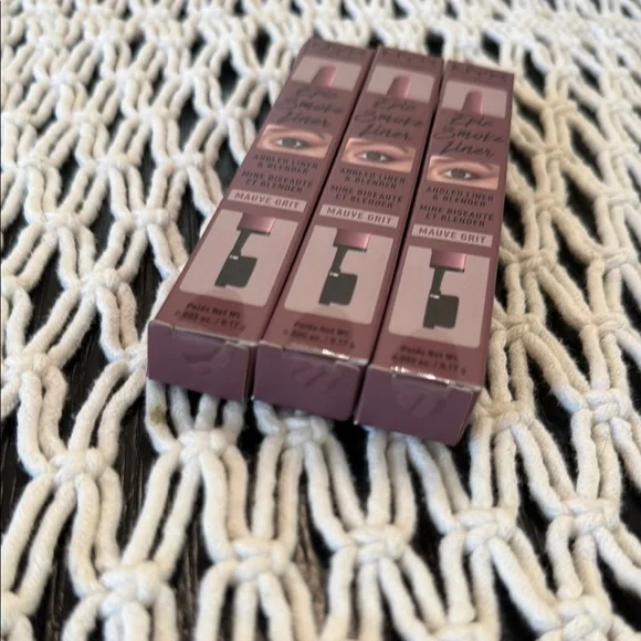 NYX Epic Smoke Liner in Mauve Grit Trio SEALED & NEW - Picture 7 of 7